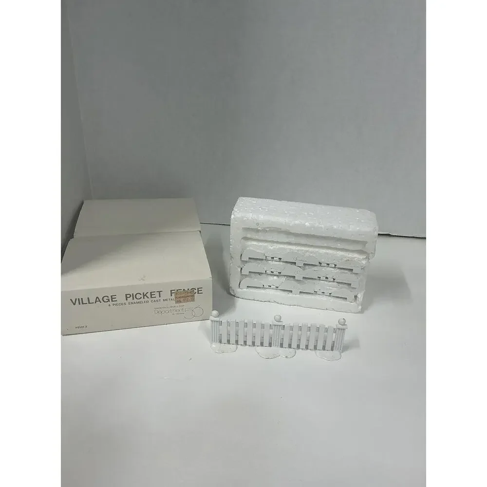 DEPT 56 VILLAGE PICKET FENCE, 4 PIECES, CAST‎ METAL, #5101-2 WHITE